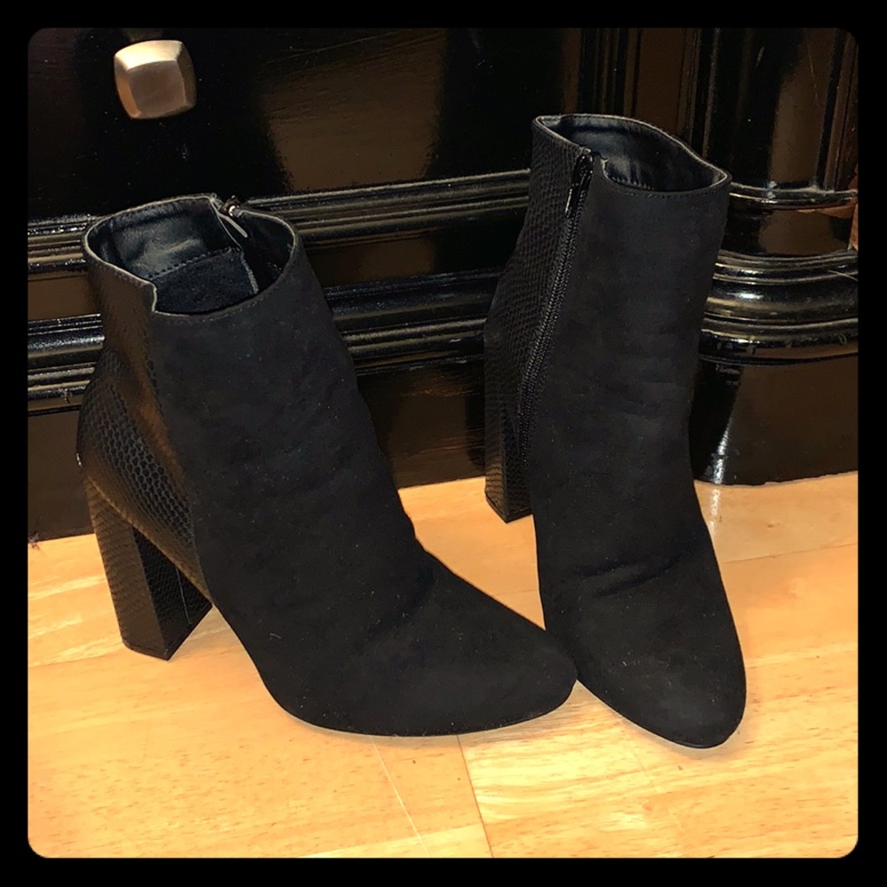 Half snake skinned booties